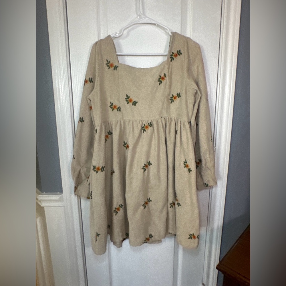 Listicle Cream Romantic Flower Embroidery Corduroy Baby Doll Dress size Medium - Picture 8 of 13